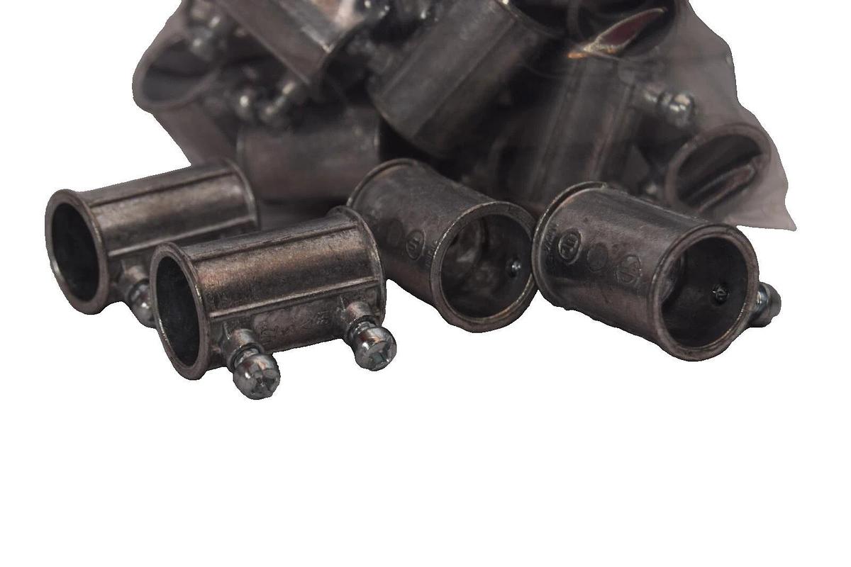 (Lot of 45) 1/2" EMT Set Screw Type Conduit Coupling Approx 1-5/16" Long (NEW)