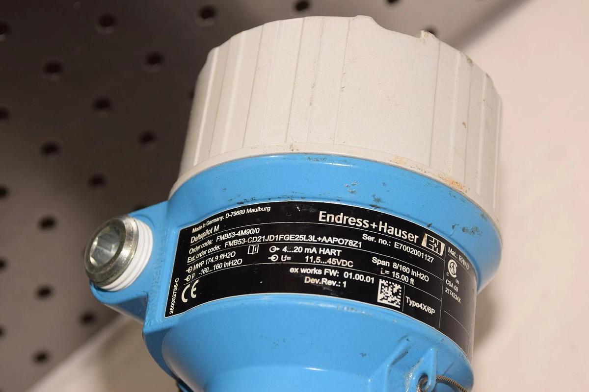 Used ENDRESS + HAUSER FMB53-4M90/0 4-20mA LEVEL SENSOR