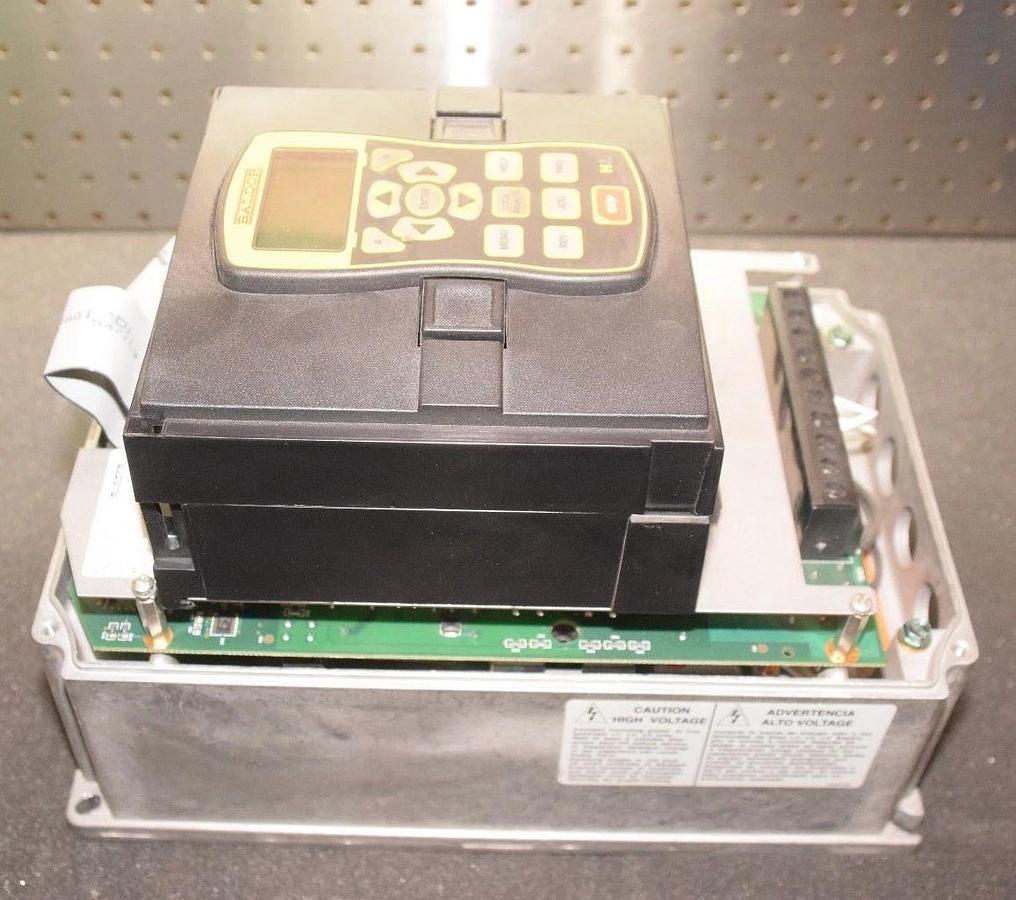 Used BALDOR 10hp Vector Drive ZHH410-E 3PH 480V H2 10 HP VE2016A00