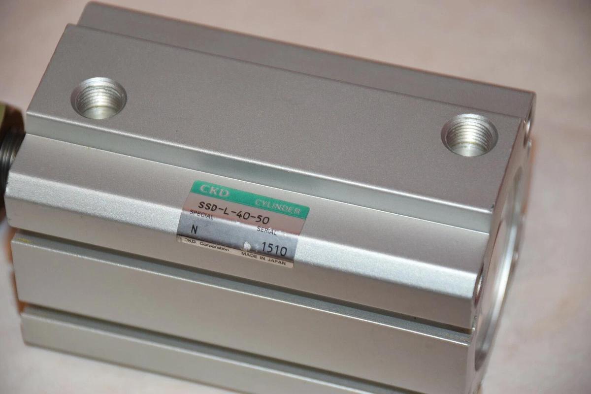 NEW CKD SSD-L-40-50 SSDL4050 2" STROKE PNEUMATIC CYLINDER
