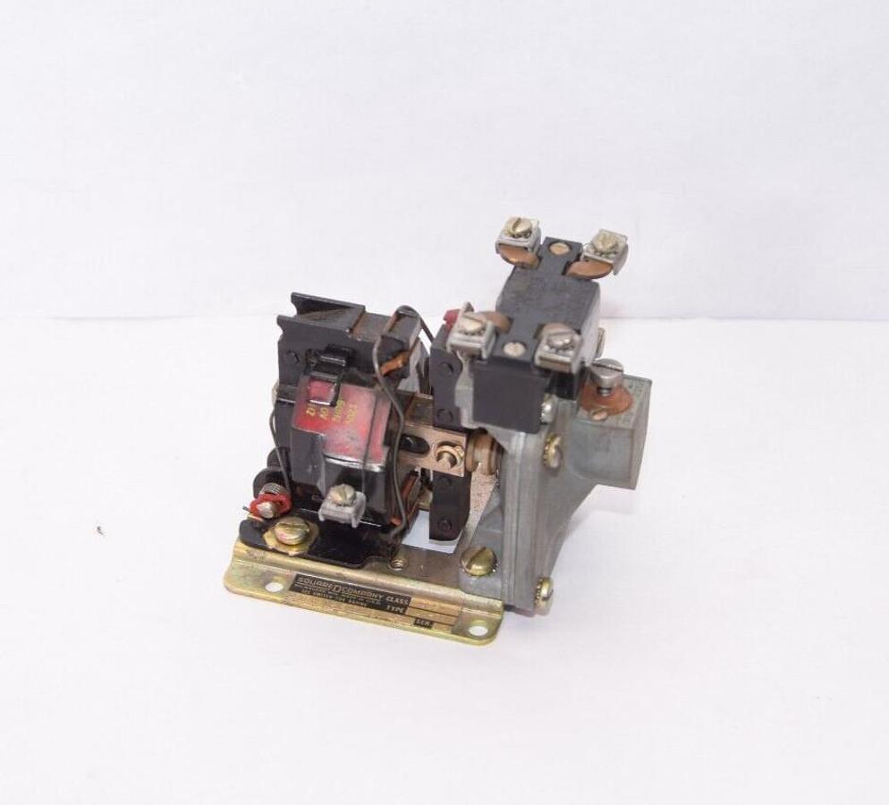 Used SQUARE D 9050 A0-1D 9050A01D Pneumatic Timing Relay 120V Coil