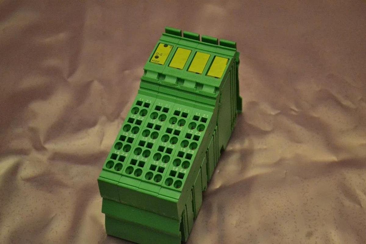 Used Phoenix Contact IB IL AO 2/SF  IBILAO2/SF