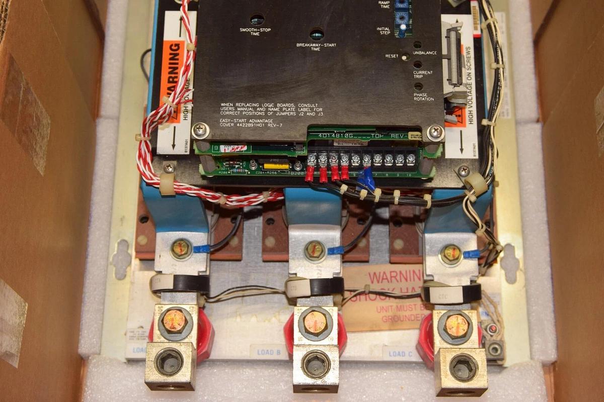 EATON Cutler Hammer Size 5 Soft Starter EA270PN W200M5CFC Advantage Sz 5 NEW