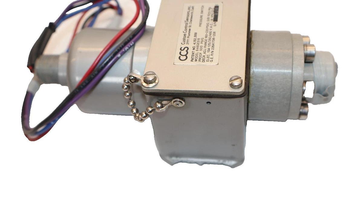 Custom Control Sensors Pressure Switch 646GE518 , 226A1706-208 , 500psig (New)