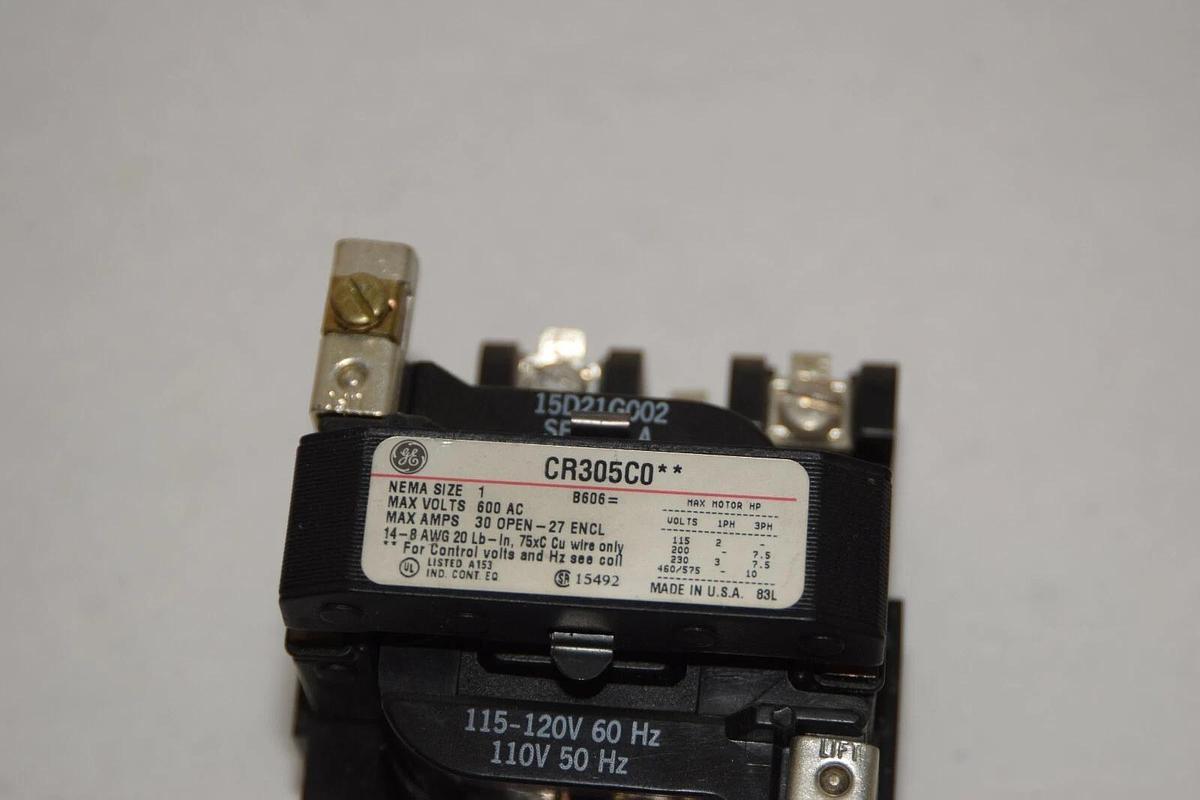 Used GE CR305C0 30A 600Vac 115-120V 50/60Hz Contactor