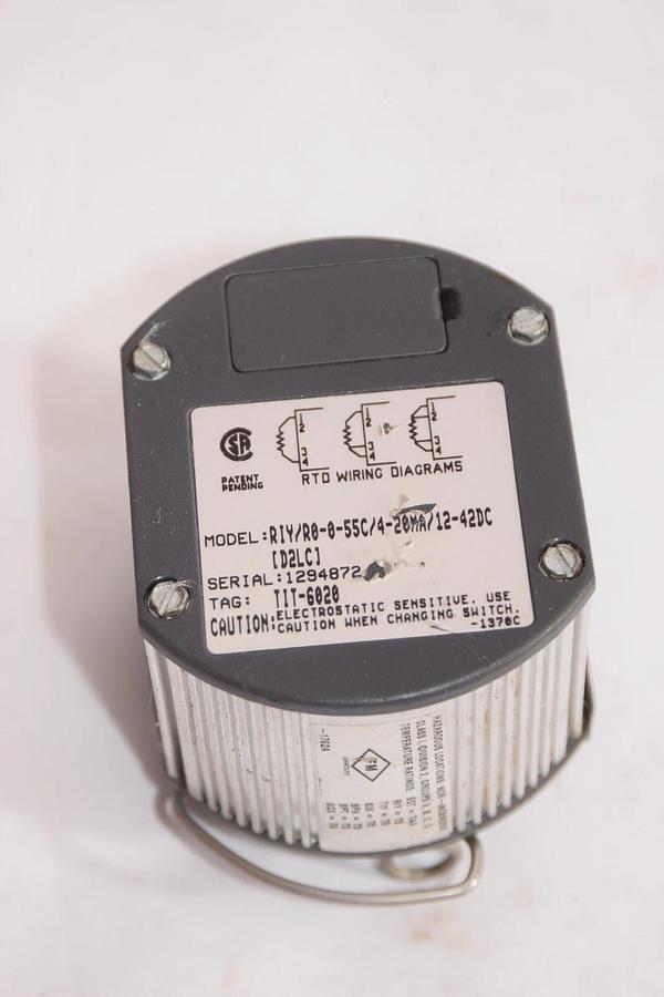 Used MOORE INDUSTRIES RIY/R0-0-55C/4-20MA/12-42DC  D2LC Transmitter