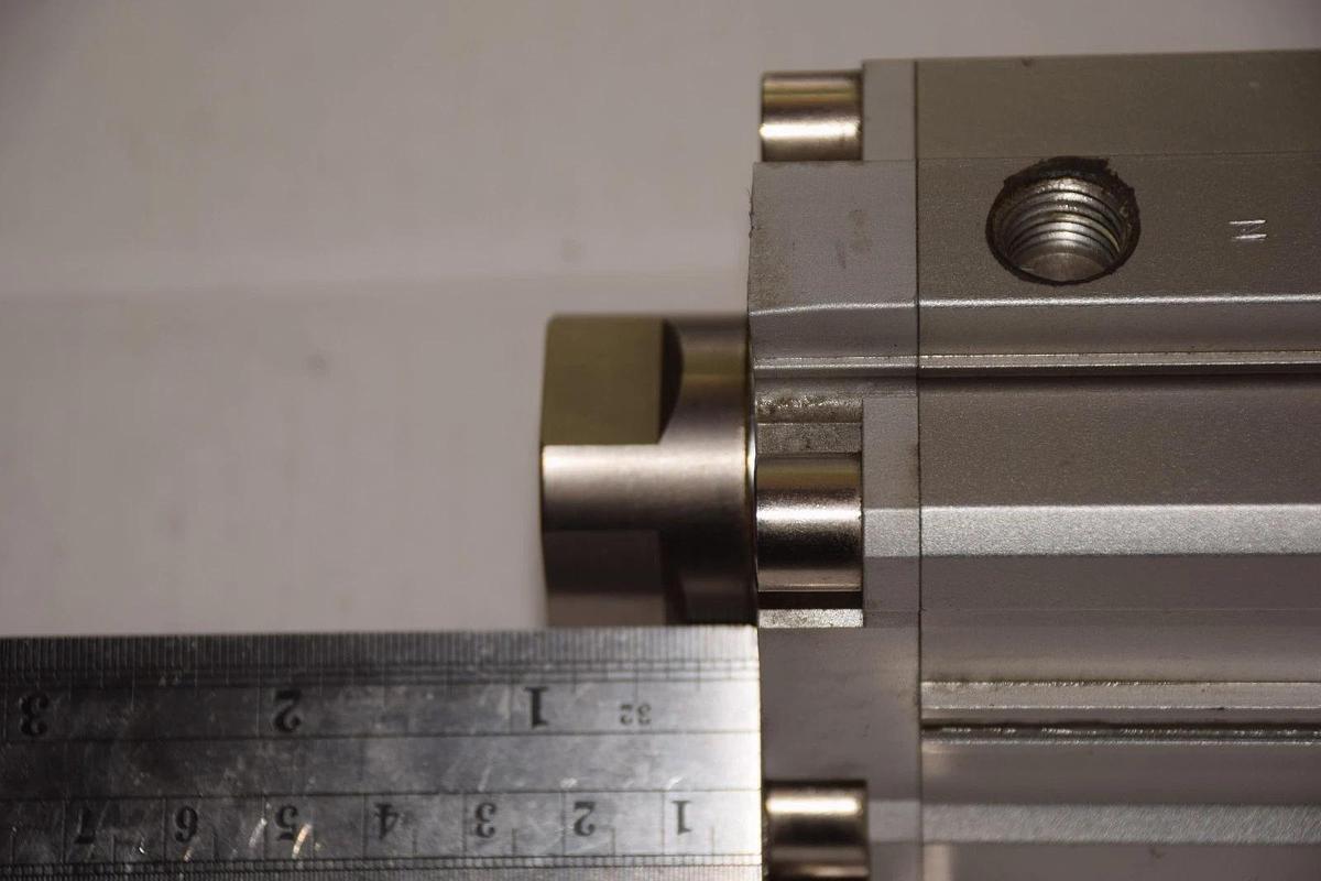 Used SMC RZQL50TN-175-80 RZQL50TN17580 145psi 1-3/8" 4" STROKE AIR CYLINDER