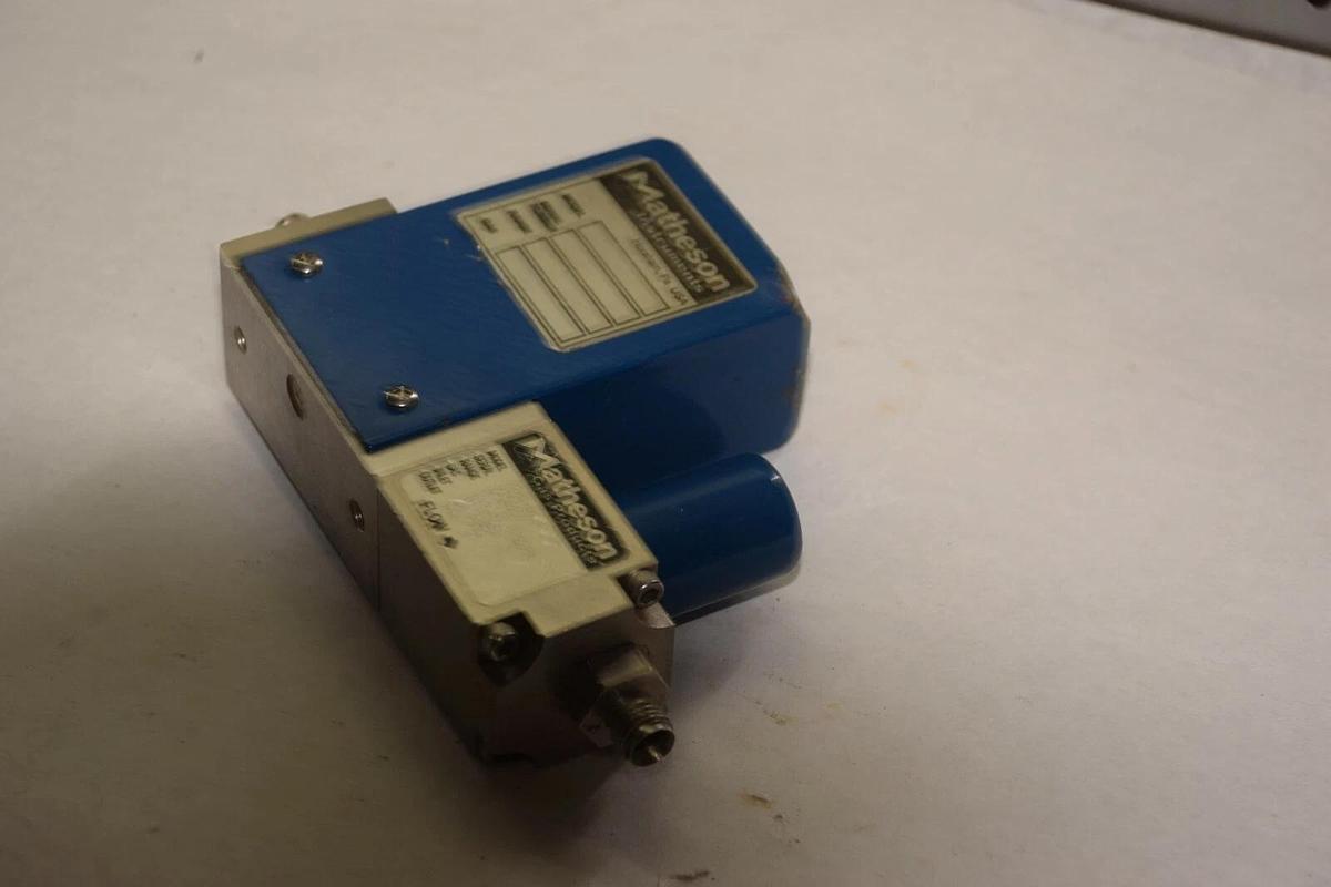 Used MATHESON GAS PRODUCTS 8202-0431 Nitrogen VALVE 8102-0414 EC  0/2-10 SLPM