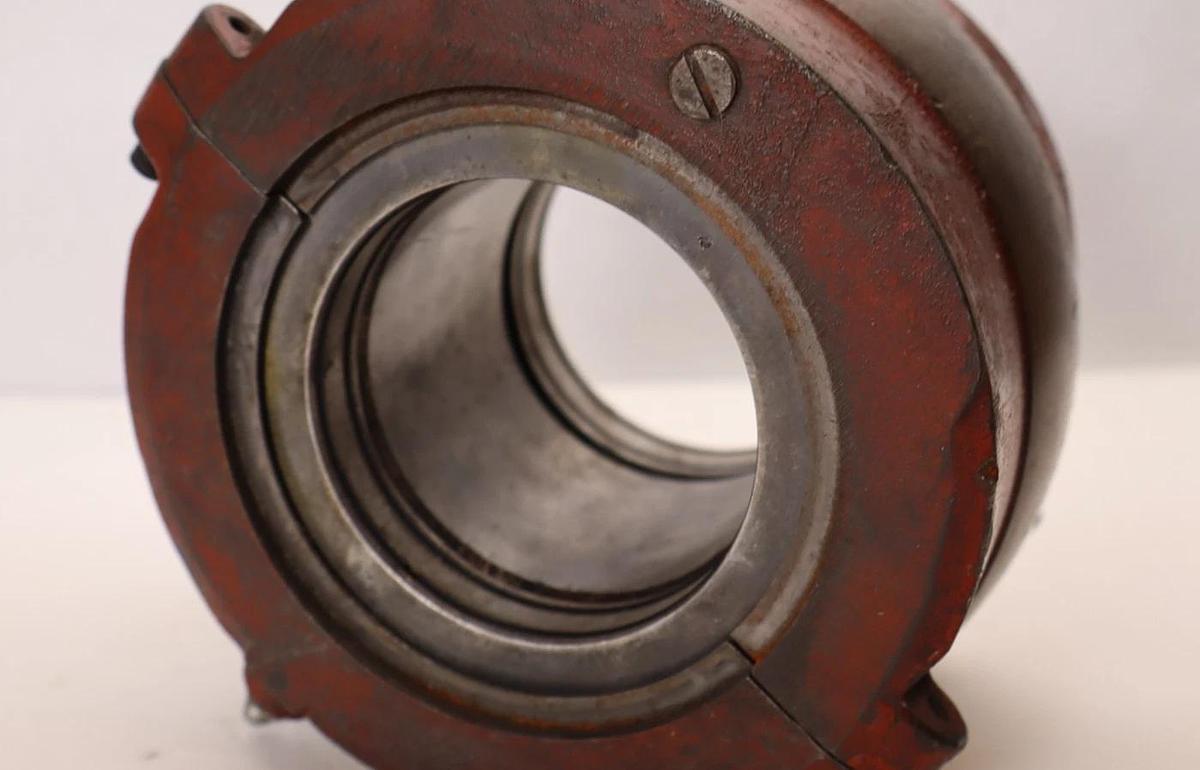 Used Cooper Split Roller Bearing Housing 01300EX 01 300 EX