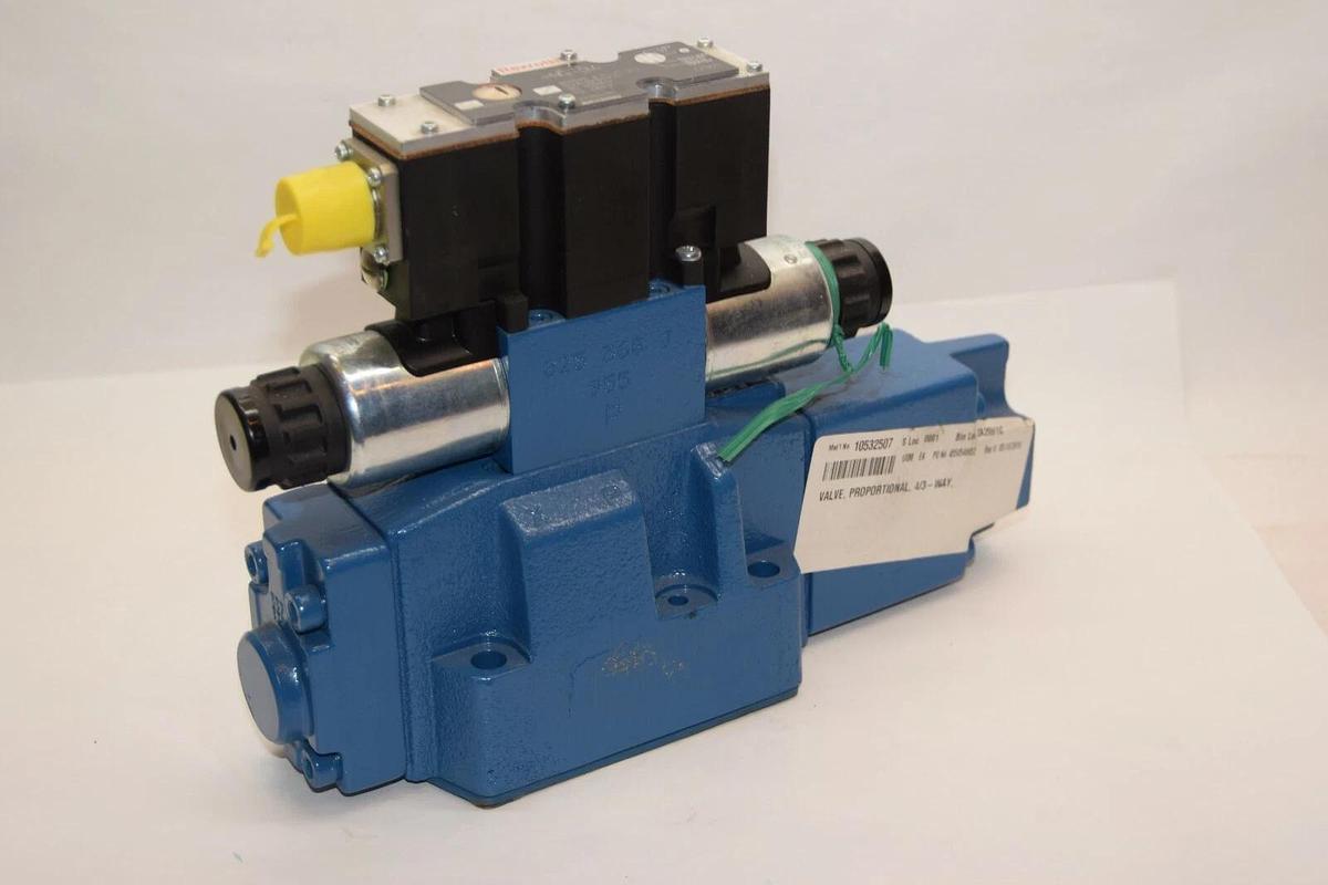 Used NEW BOSCH R900954642 REXROTH Directional Valve 4WRZE16W6-150-70/6EG24N9ETK31/F1V
