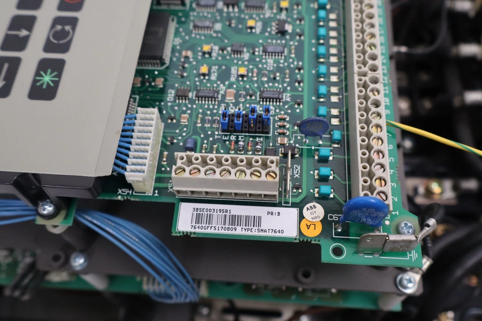 Used ABB Drive ACS500 ACS501-025-4-00P51 440-500vac 3p ACS501-025-4-00P51 25hp 30hp