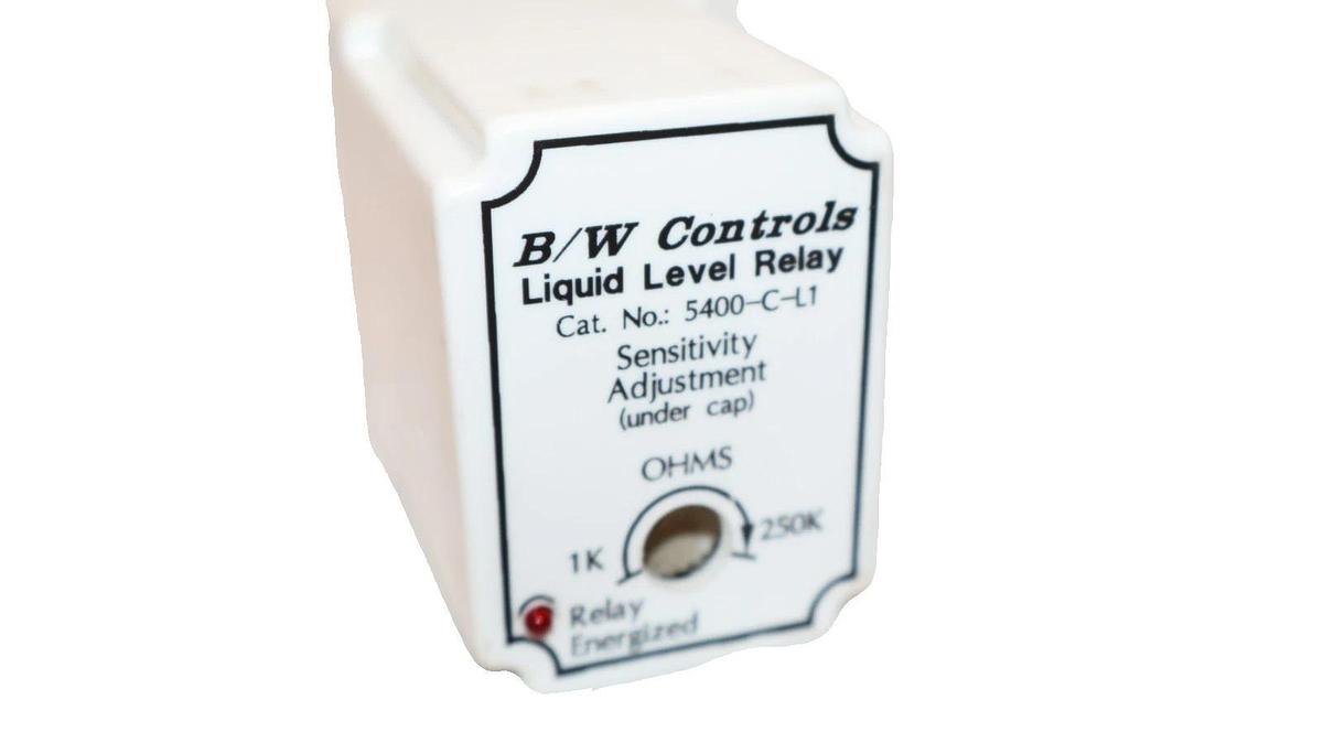Used B/W Controls Liquid Level Cotrol Relay 5400-C-L1 Series 5400 120Vac