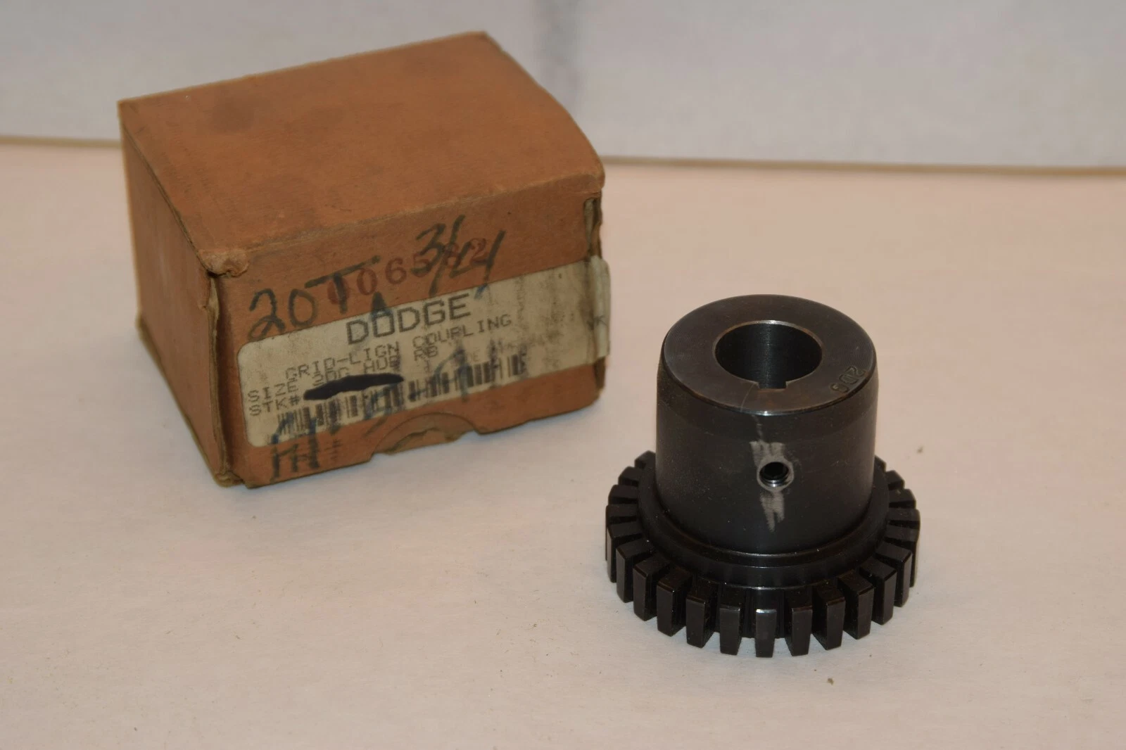 NEW DODGE 2DG HUB RB GRID-LIGN COUPLING