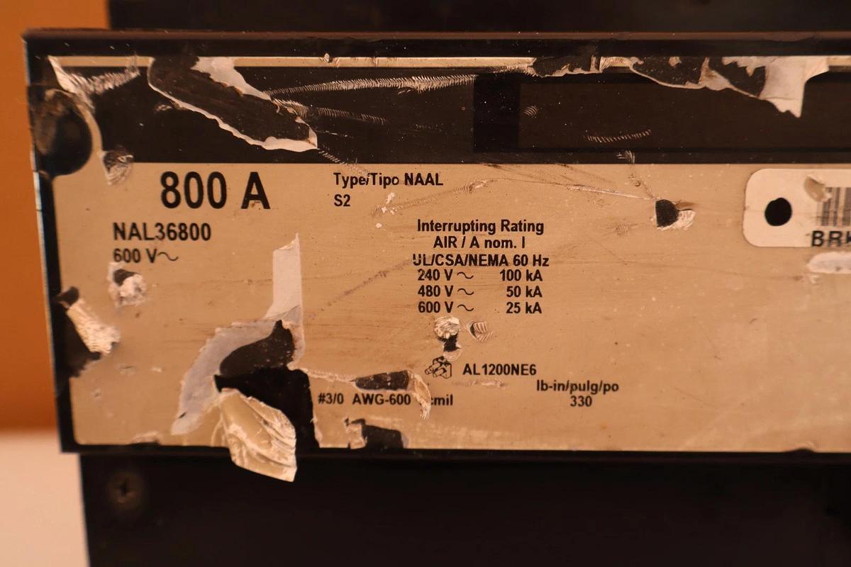Used Square D Circuit Breaker 800 Amp NAL36800 800A Frame 3Pole