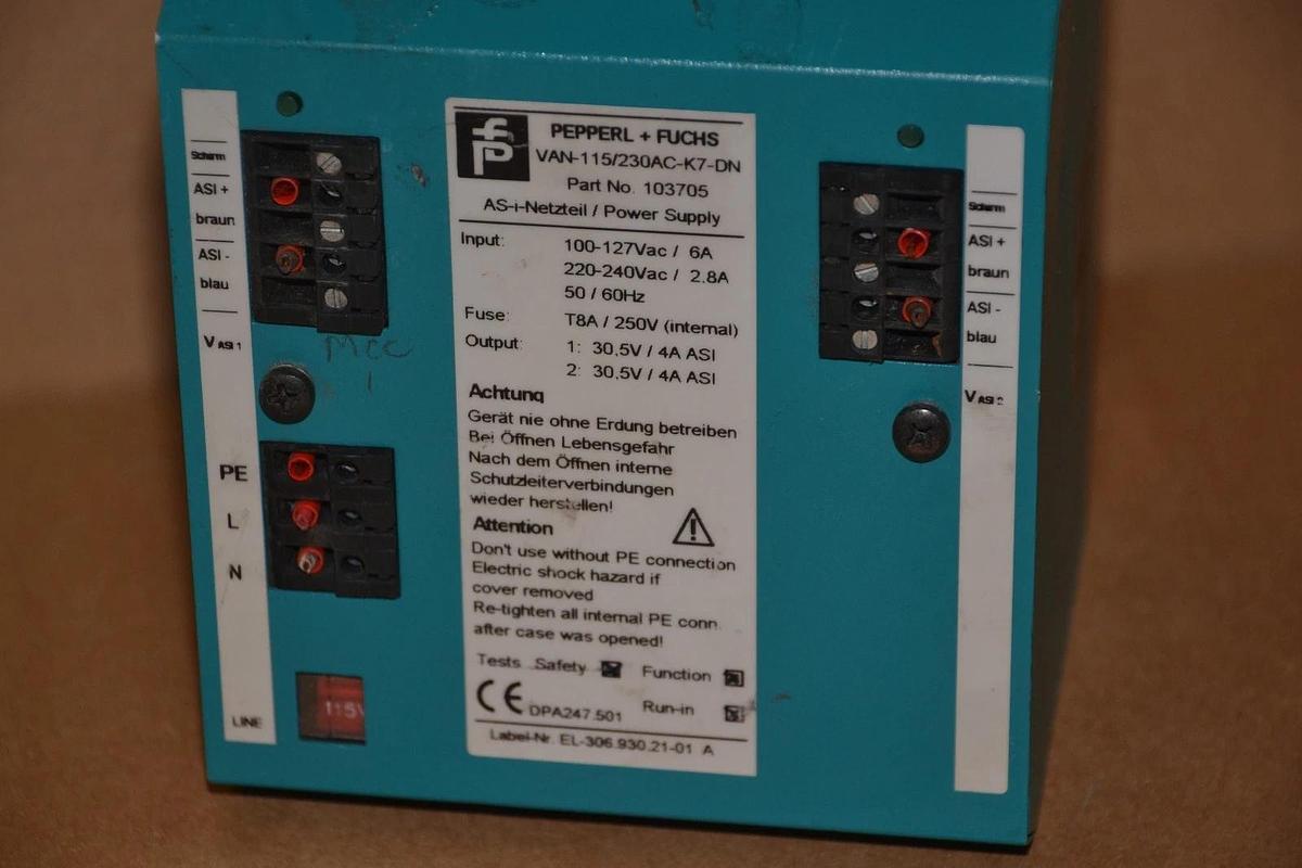 Used PEPPERL + FUCHS Power Supply VAN-115/230AC-K7-DN VAN115/230ACK7DN 103705