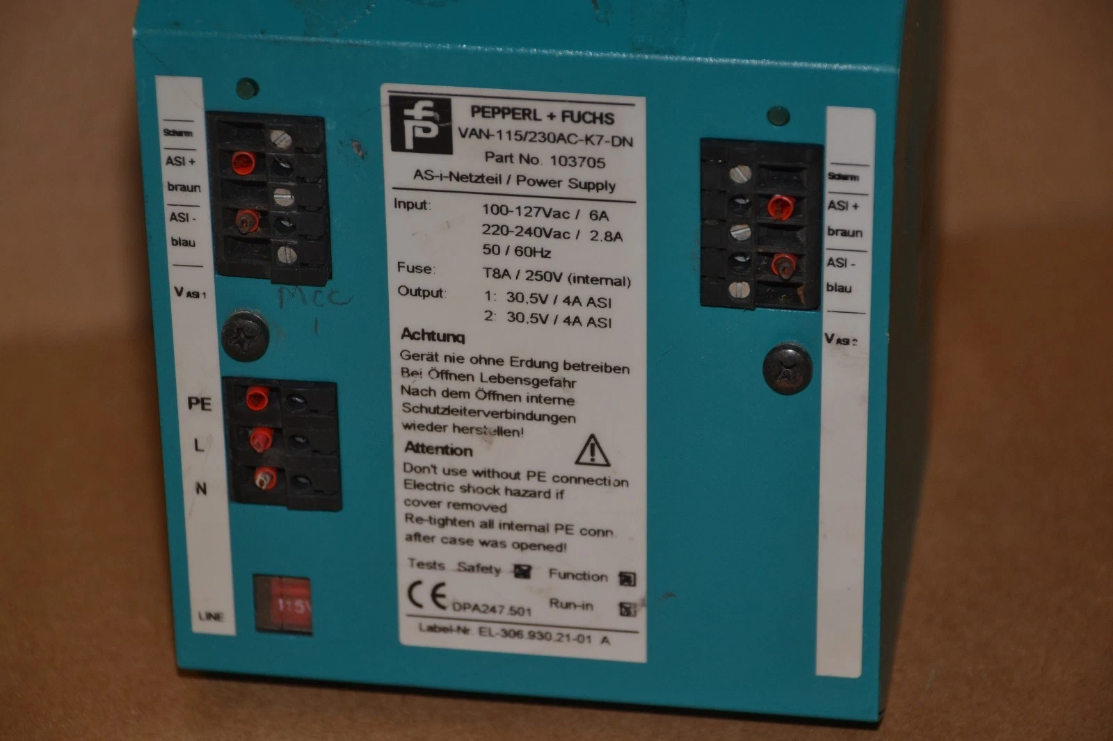 Used PEPPERL + FUCHS Power Supply VAN-115/230AC-K7-DN VAN115/230ACK7DN 103705