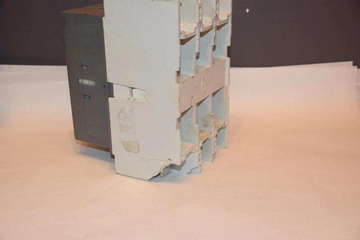 Used ABB A320-30 110V 50Hz 110-120V 60Hz 110-250V CONTACTOR