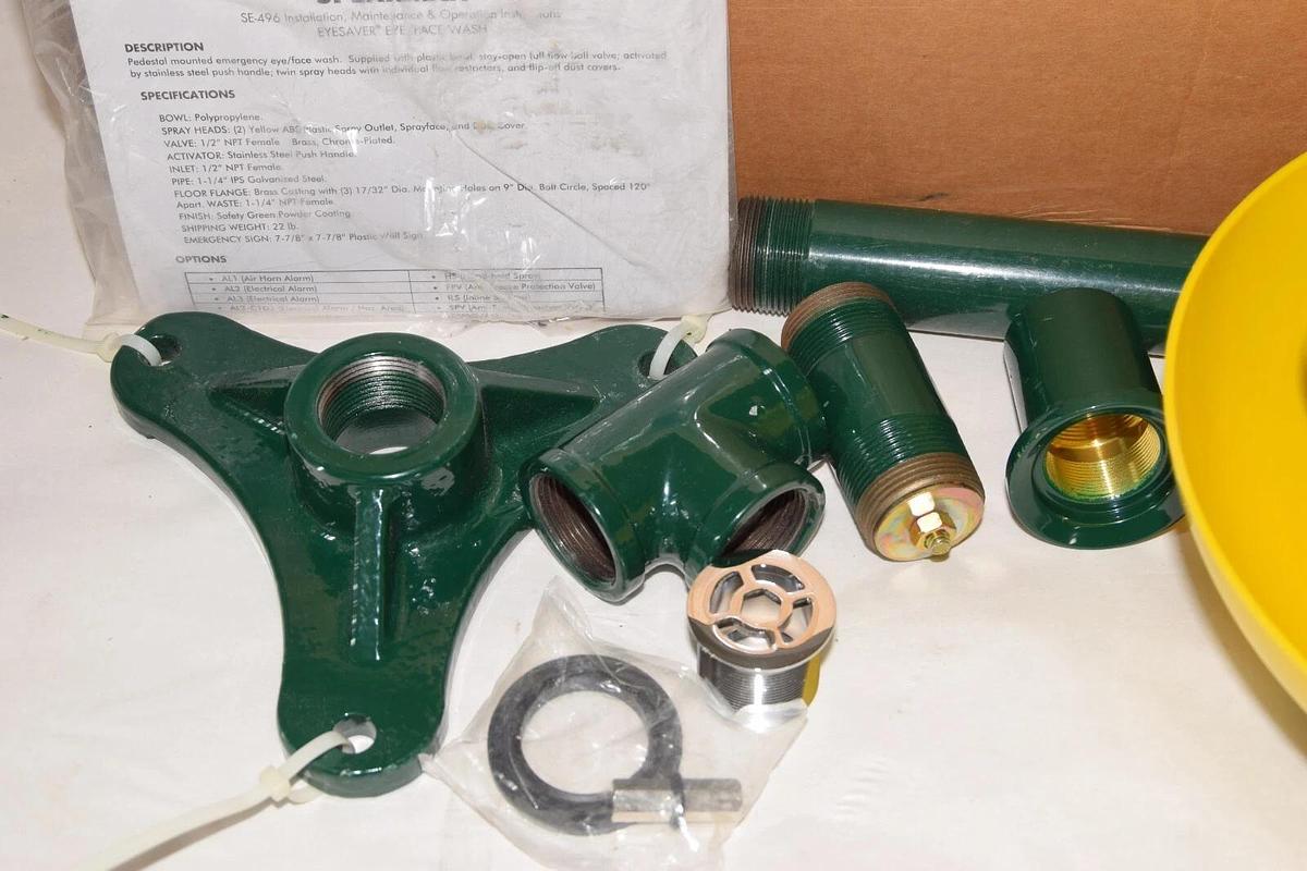 Speakman Safety EyeSaver Pedestal Mounted Eye/Face Wash SE-496 (NEW)