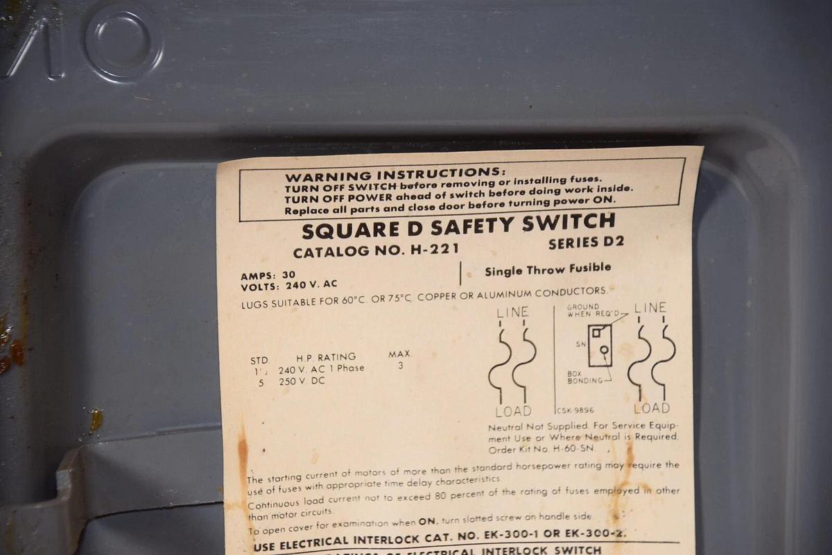Used SQUARE D Safety Switch H-221 H221 30Amp 30 Amp A Ser D2 240V