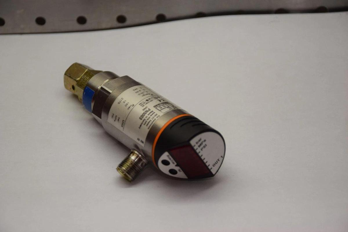 Used IFM Efector Pressure Sensor Unit,  PN5003