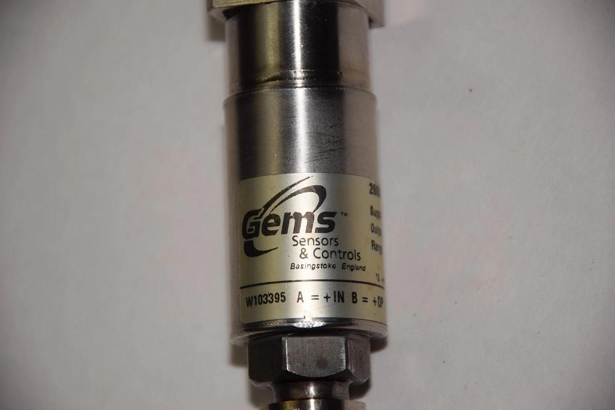 Used GEMS SENSORS 2600RGB1000C3UB001 Range - 7BAR G output 0-5V supply 6.5-35VDC