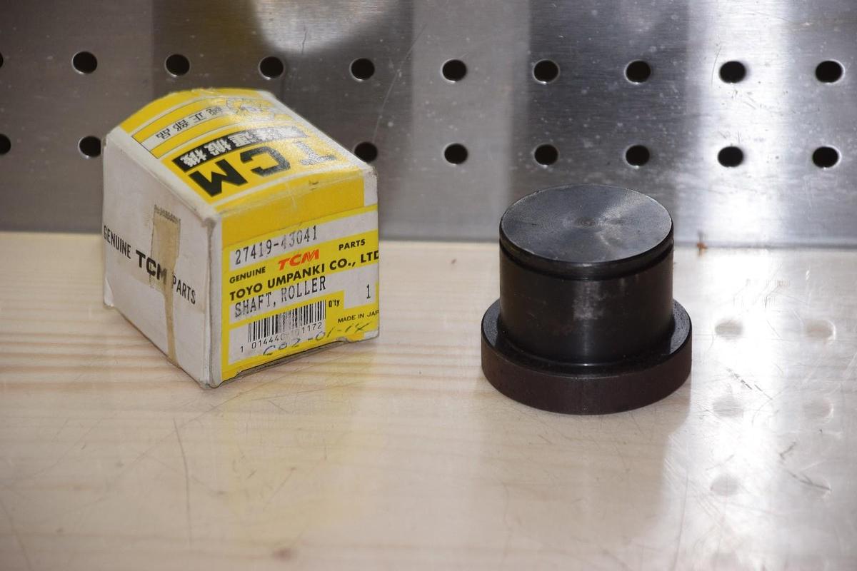 TCM PARTS 27419-43041 2741943041 SHAFT ROLLER NEW