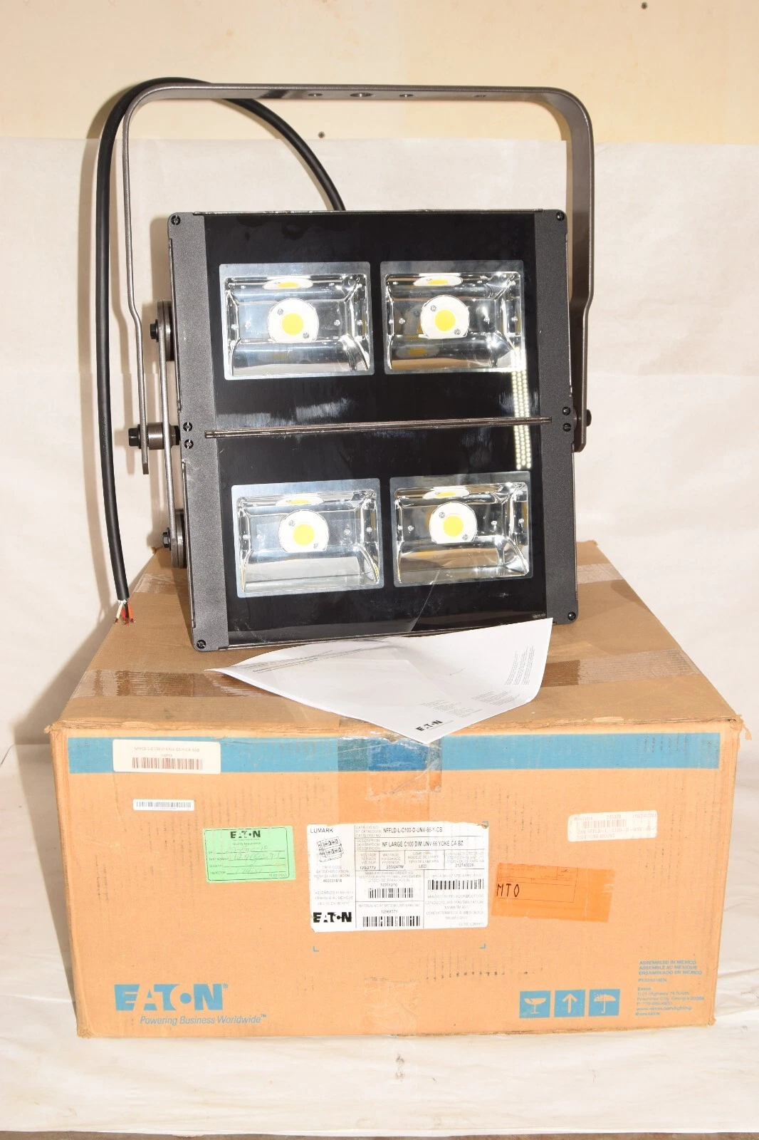 Eaton Lumark NFFLD-L-C100-D-UNV-66-Y-CB 120-277v 255/247w LED (NEW)