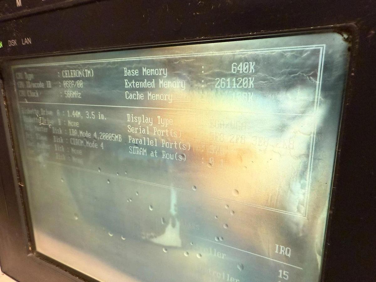 Used Schneider Electric Magelis iPC Control Box MPCBN02NAA0N Front Pane MPCNT50NNN00N