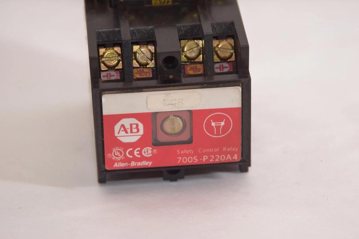 Used ALLEN BRADLEY 700S-P220A4 Series B Safety Control Relay