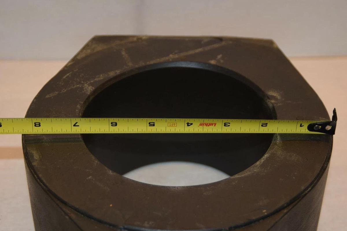 NEW GENERAL ELECTRIC JCS-0 2500:5 CURRENT TRANSFORMER