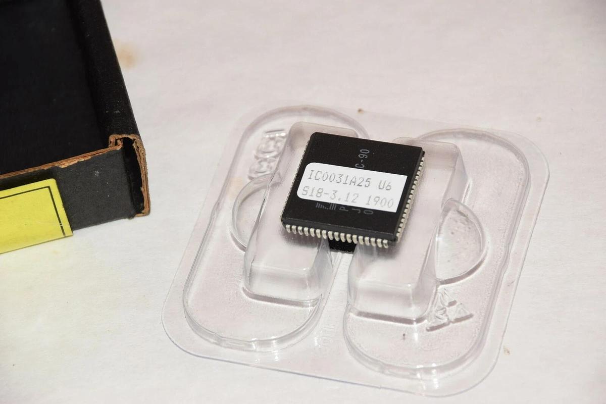NEW CORSTAT IC0031A25 U6 S18-3.12 1900 EPROM