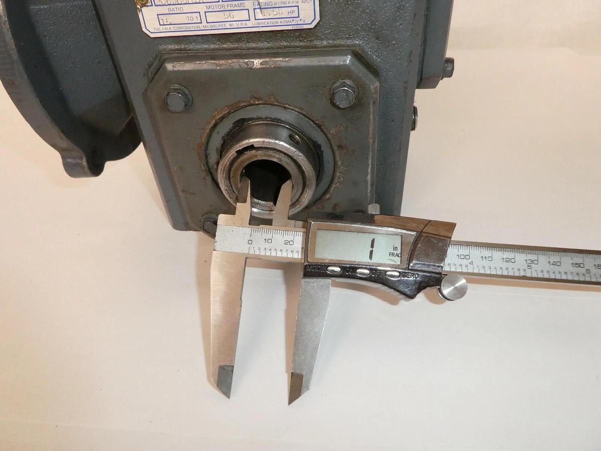 Used FALK 206WBQM1 15:1 Ratio 56 Motor Frame 1.58HP 1" / 5/8" Worm Gear Reducer