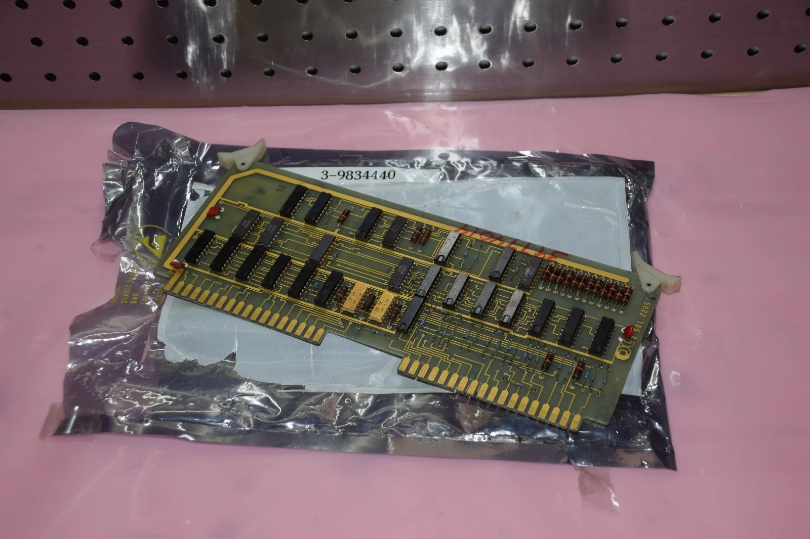 Used Cincinnati Milacron, 3 531 2205, 35312205, 3-531-2205A Logic Board
