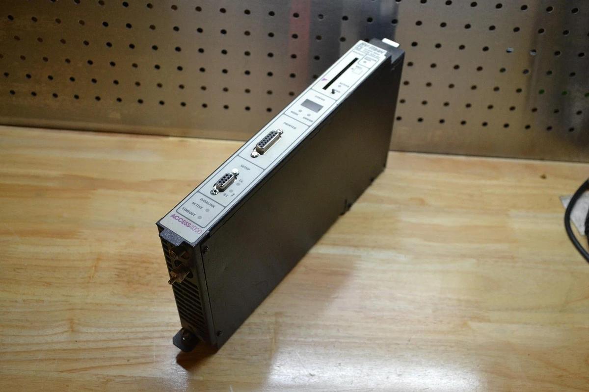 Used SQUARE D SY/MAX Access 4000 8010 AXS-211 8010AXS211 Ser A1/A2 ASM-4000