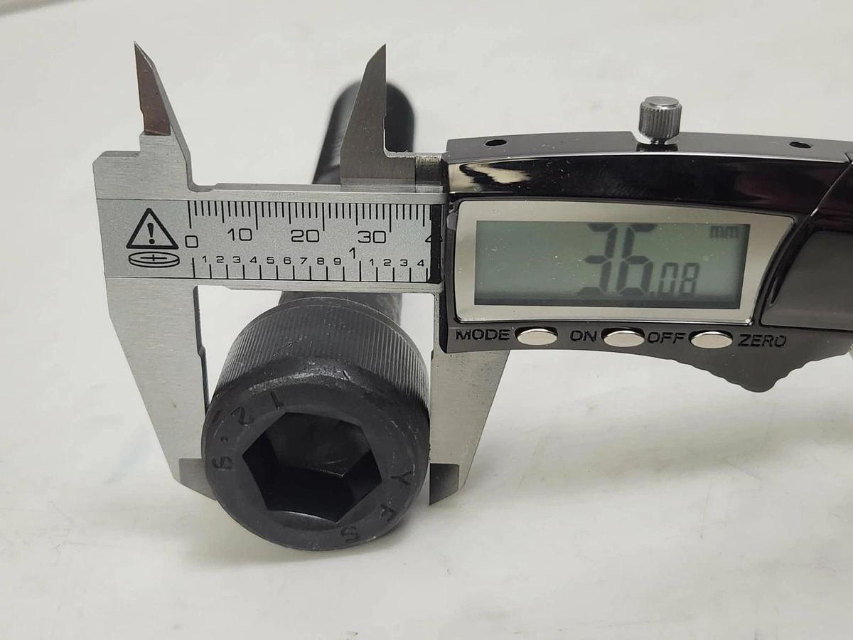 YFS 12.9 M24-3.0x140 Socket Hex Cap Screw Allen Bolt M24 3.0 x 140mm  12.9 - NEW