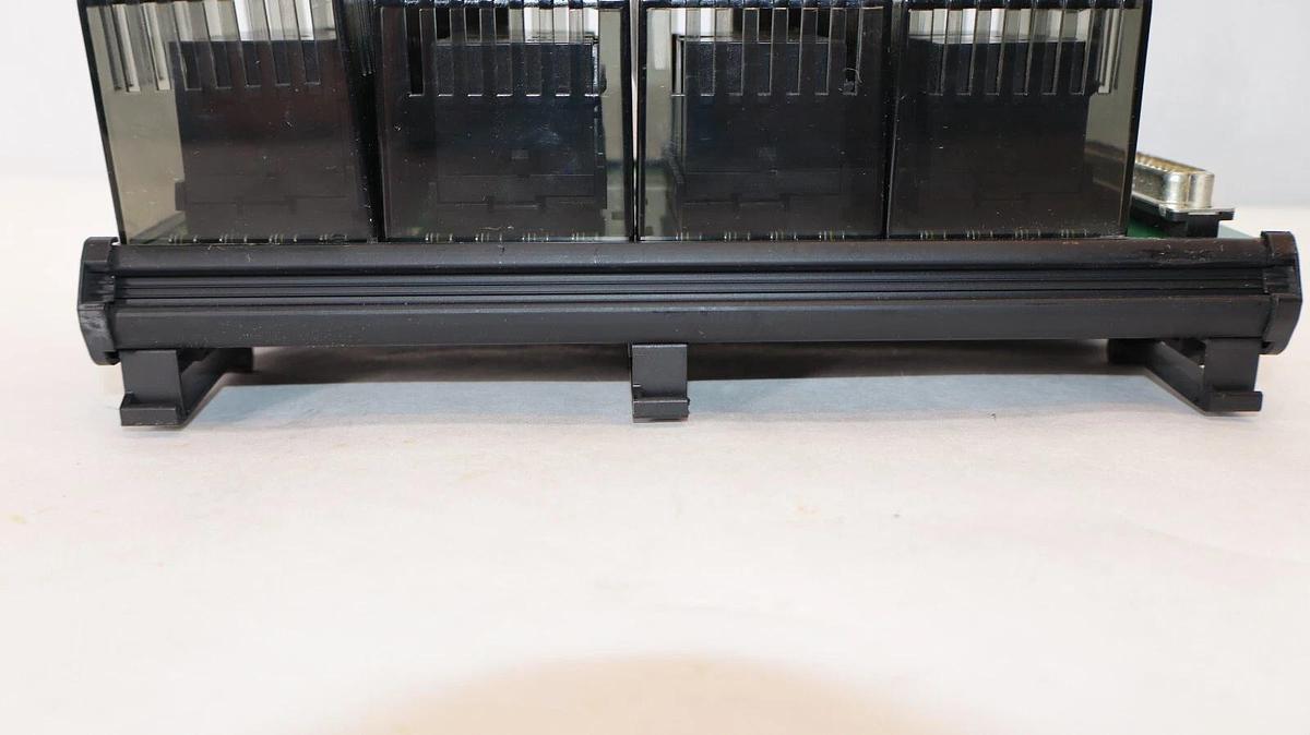 Used FOXBORO INVENSYS FBM2424 P0916NG 0D RY0835 External Switch 16 Output