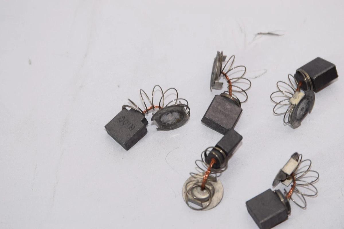 (NEW - Lot of 6) H100 H 100 1/2" x 1/4" Carbon Brush