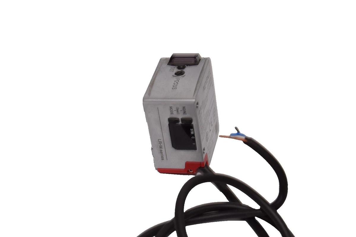 Used Keyence LR-W500 , LRW500 IO-Link 10-30Vdc Photoelectric Sensor