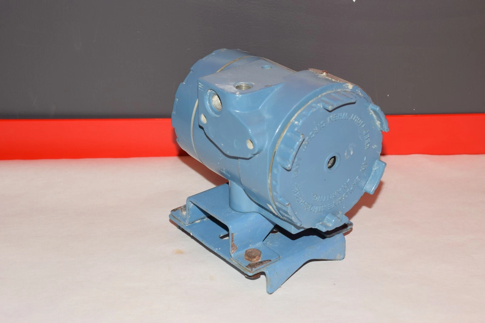 Used FISHER ROSEMOUNT 846 DS1J1 20-35psi PRESSURE TRANSDUCER