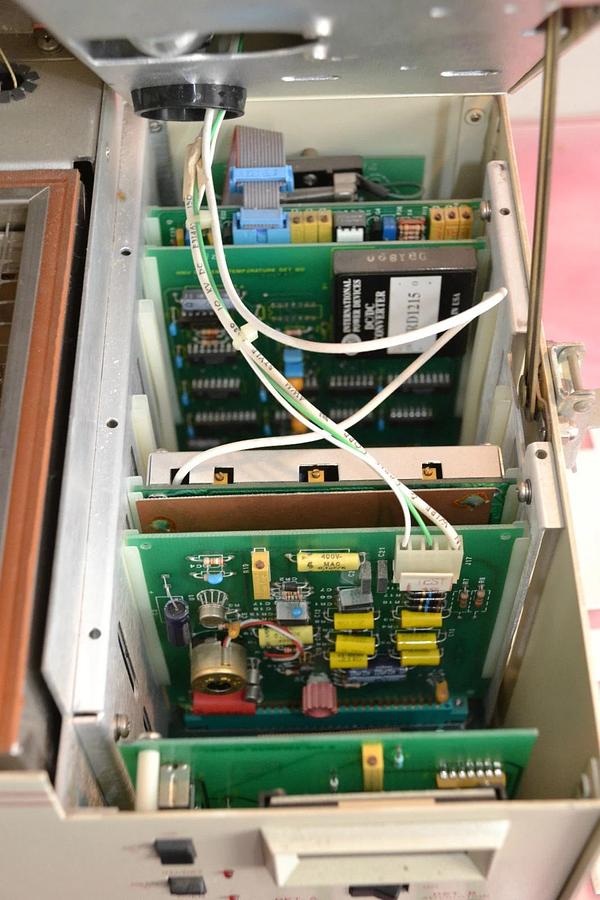 Used HNU Systems Gas Chromatograph GC-301 GC301 GC 301 115 V 115V 10A 10 A AMPS