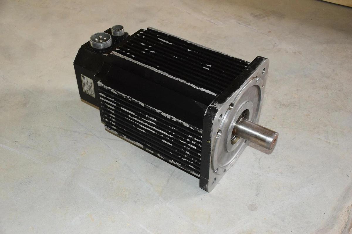 Used Allen-Bradley Servo Motor S-8500-S-H00AX  6086-03-001 240V 3PH 8.1 HP 2000 RPM