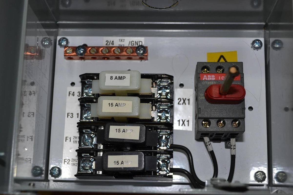 DAYKIN ELECTRIC M2F2F-0501 M2F2F TRANSFORMER DISCONNECT 480v NEW