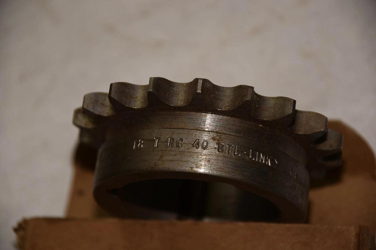 DODGE 40BTL18 40 BTL 1201 18 TOOTH SPROCKET NEW