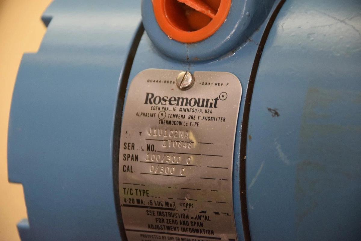 ROSEMOUNT 0444TJ1U1C2NA 0 TO 300 DEG. CELSIUS TYPE J TEMP. TRANSMITTER NEW
