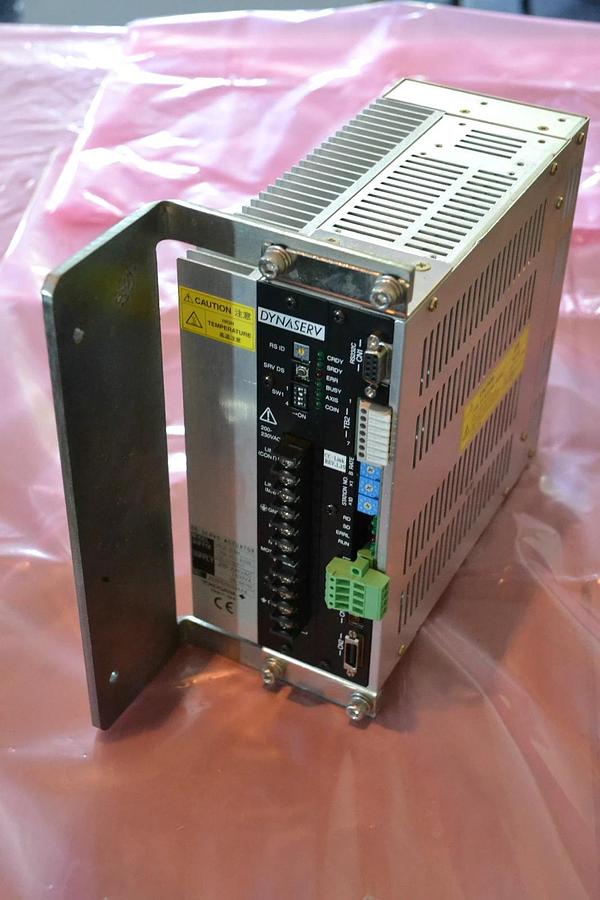 Used YOKOGAWA DYNASERV  DD SERVO ACTUATOR UR1E-070N UR1E 070N UR1E070N