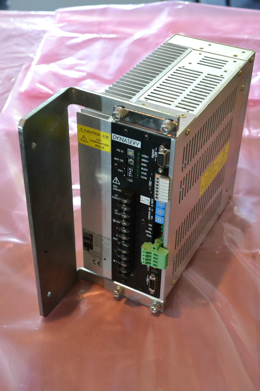 Used YOKOGAWA DYNASERV  DD SERVO ACTUATOR UR1E-070N UR1E 070N UR1E070N