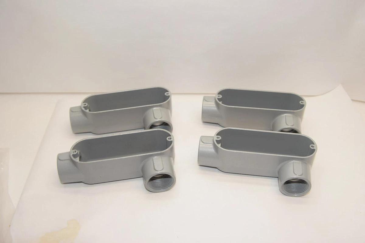 (NEW - Lot of 4) APPLETON 1" Form 85 Unilet Aluminum