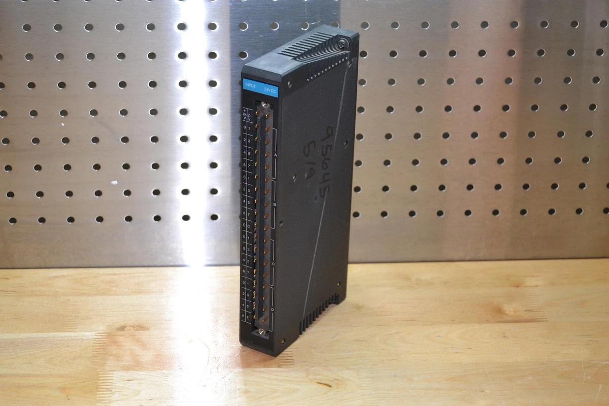 Used GENERAL ELECTRIC 24VDC INPUT MODULE  IC630MDL302A