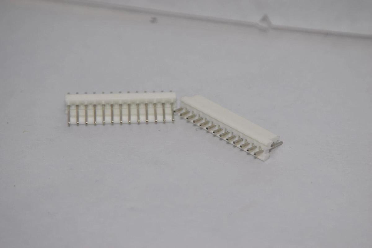 (NEW -Lot 20) 1-640456-3 , FWNH000027-00A 1x13 Pin Header Connector