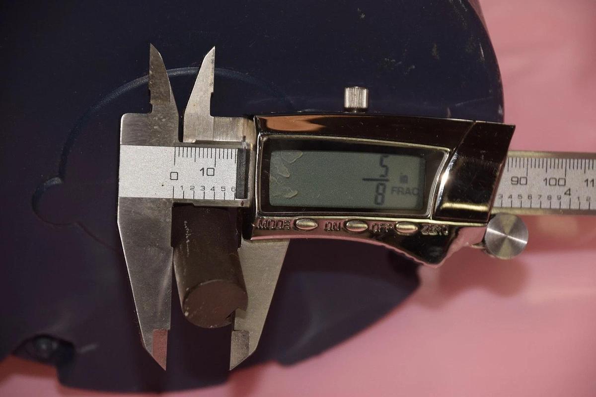 Used Leeson 1/3 HP Motor 110713.00 C6T34NB5C 575v 3ph 3450/2850rpm 5/8" shaft